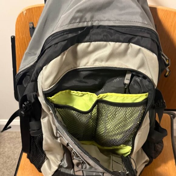 Camelbak Rim Runner Air Deflector Hydration Backpack Gray - No bladder - Picture 3 of 7